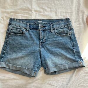 NWOT Old Navy Women’s Fitted Denim Shorts Cuffed Size 6 Stretch Mid Rise